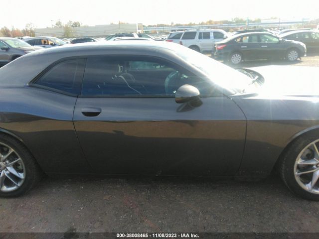 2C3CDZJG3NH219088 Dodge Challenger Gt