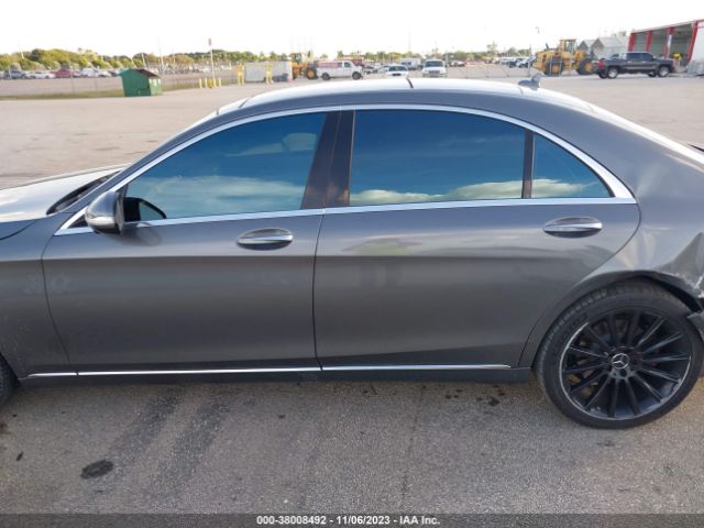 WDDUG8CB3HA316030 Mercedes-Benz S 550