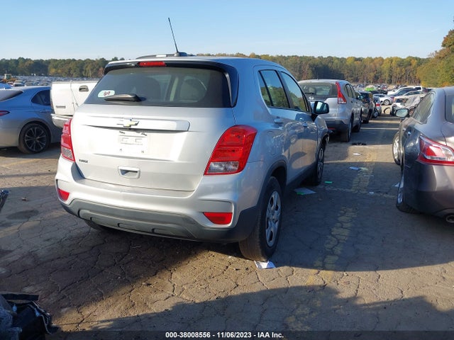 Chevrolet TRAX LS 2017 3GNCJKSB6HL272224 Image 4