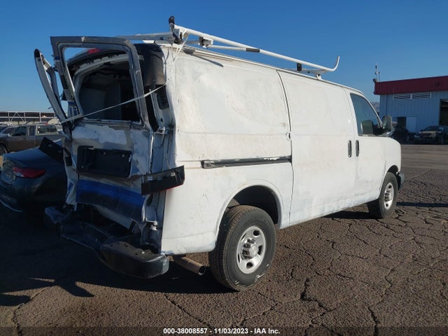 Chevrolet EXPRESS CARGO VAN 2016 1GCWGAFFXG1161581 Image 4