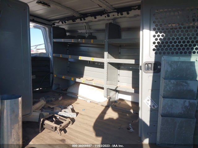 Chevrolet EXPRESS CARGO VAN 2016 1GCWGAFFXG1161581 Image 8