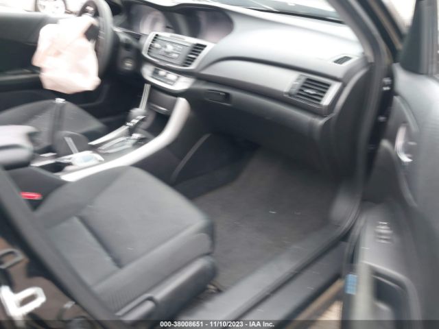 1HGCR2F31FA139364 Honda Accord Sedan Lx