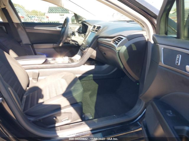 2019 FORD FUSION 3FA6P0T90KR236558 Photo 4