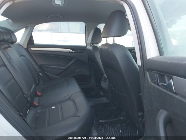 1VWAT7A36EC062860 Volkswagen Passat Wolfsburg Ed