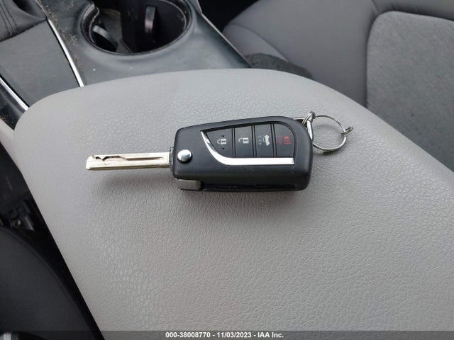 Toyota CAMRY LE 2020 4T1C11AK3LU951382 Image 11
