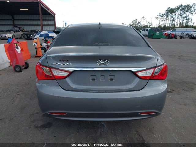 2013 HYUNDAI SONATA GLS VIN: 5NPEB4AC2DH733272