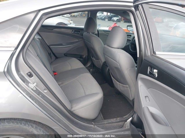 2013 HYUNDAI SONATA GLS VIN: 5NPEB4AC2DH733272
