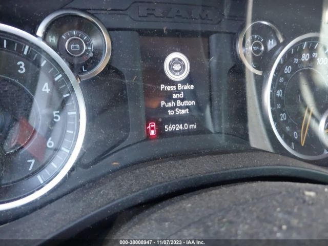 2019 RAM 1500 1C6RRFFGXKN727857 Photo 6