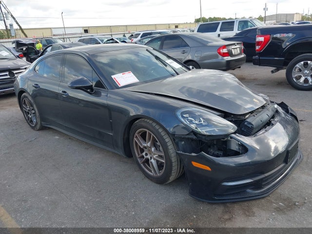 2017 PORSCHE PANAMERA WP0AA2A70HL100800 Photo 0