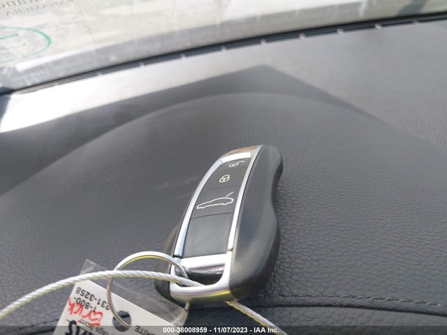 2017 PORSCHE PANAMERA WP0AA2A70HL100800 Photo 10