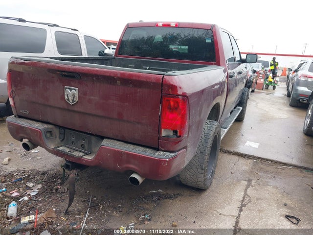 2018 RAM 1500 EXPRESS VIN: 1C6RR7KGXJS221473