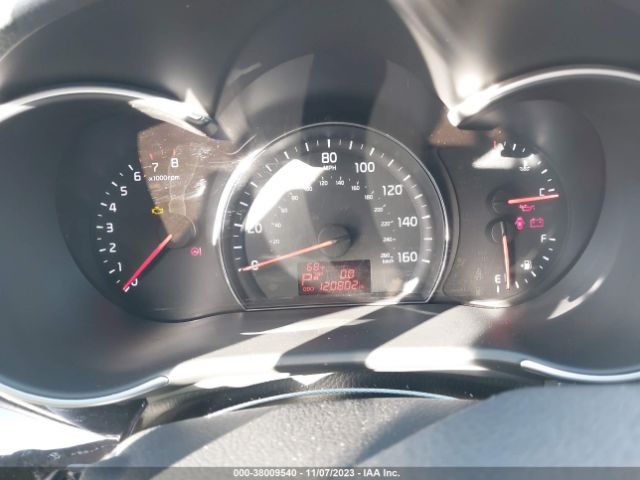 5XYKT4A78FG589840 KIA Sorento Lx V6
