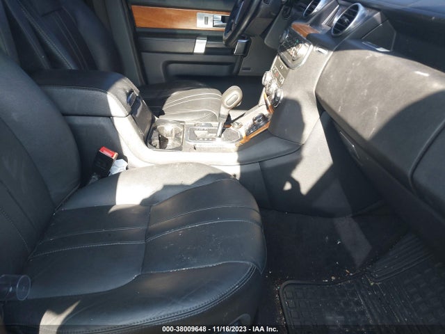 2011 LAND ROVER LR4 VIN: SALAB2D43BA593205
