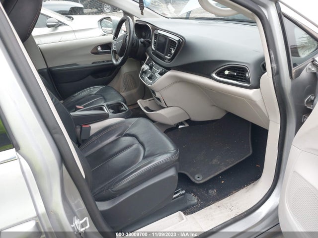 Chrysler Pacifica Touring L 2019 2C4RC1BG5KR721177 Image 5