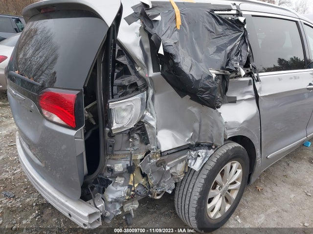 Chrysler Pacifica Touring L 2019 2C4RC1BG5KR721177 Image 6