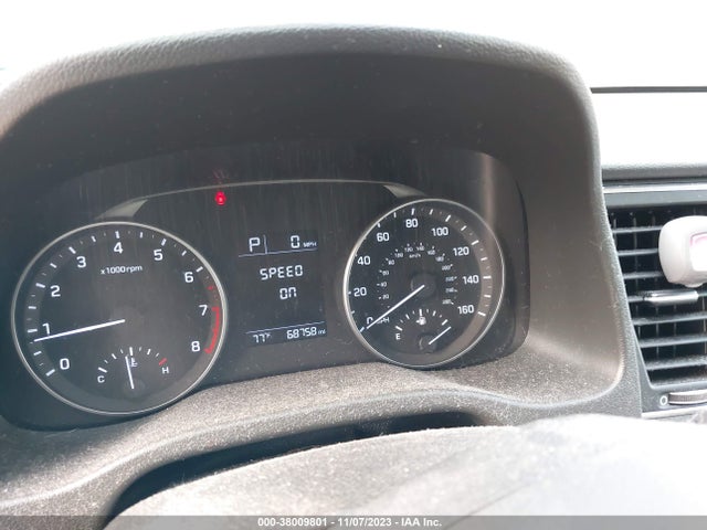 2017 HYUNDAI ELANTRA SE VIN: 5NPD84LF6HH141736