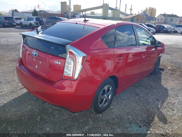 Toyota Prius Four 2015 JTDKN3DU9F0405663 Image 4