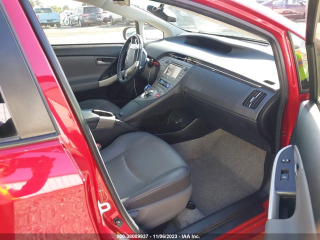 Toyota Prius Four 2015 JTDKN3DU9F0405663 Image 5