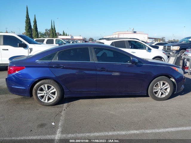 Продажа на аукционе авто 2013 Hyundai Sonata Gls, vin: 5NPEB4AC9DH771985, номер лота: 38010100