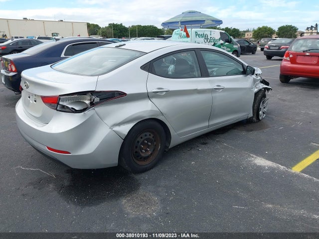 2016 HYUNDAI ELANTRA SE VIN: 5NPDH4AE4GH701150