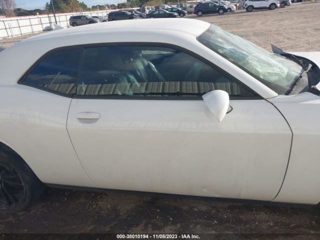 2C3CDZAG1HH651568 Dodge Challenger Sxt Plus