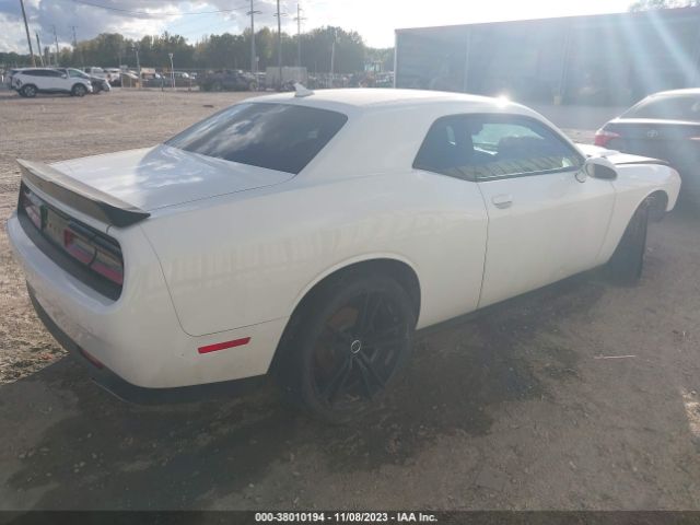 2C3CDZAG1HH651568 Dodge Challenger Sxt Plus