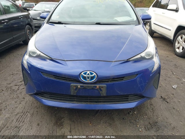 Toyota Prius Two 2016 JTDKBRFU3G3502396 Image 12