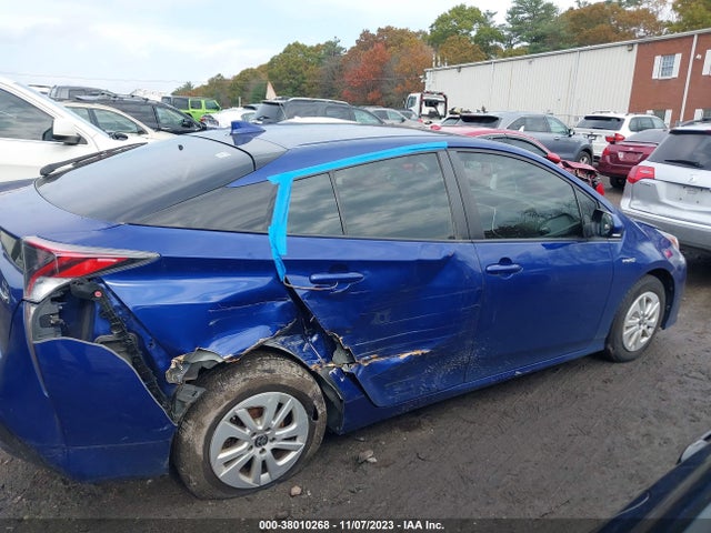 Toyota Prius Two 2016 JTDKBRFU3G3502396 Image 13