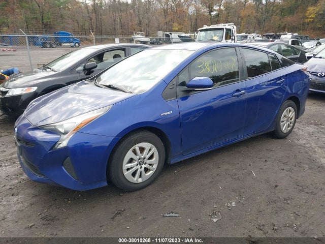 Toyota Prius Two 2016 JTDKBRFU3G3502396 Image 2