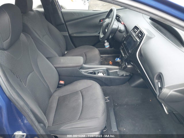 Toyota Prius Two 2016 JTDKBRFU3G3502396 Image 5
