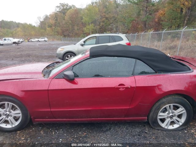 1ZVBP8EM9E5285688 Ford Mustang V6