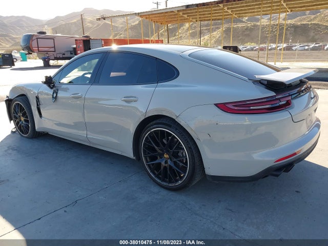 2018 PORSCHE PANAMERA WP0AA2A73JL114843 Photo 2