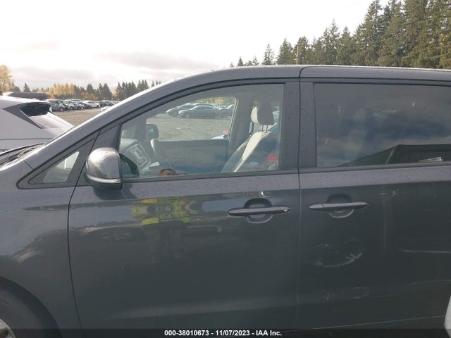 2017 KIA SEDONA LX VIN: KNDMB5C15H6218649