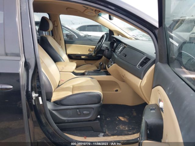 KNDMC5C11F6047425 KIA SEDONA EX