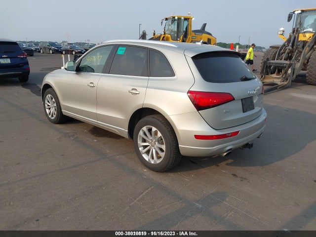 Audi Q5 2.0t Premium 2014 WA1LFAFP1EA049127 Image 3