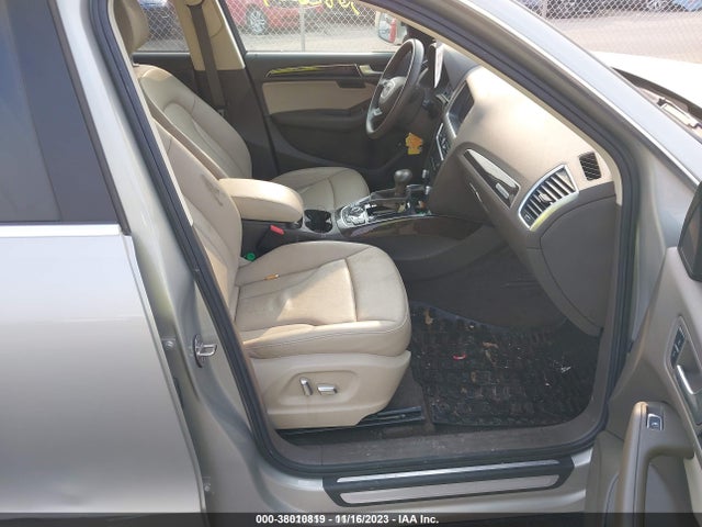 Audi Q5 2.0t Premium 2014 WA1LFAFP1EA049127 Image 5