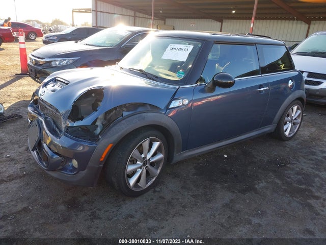 2011 MINI COOPER S WMWSV3C59BTY22507 Photo 1