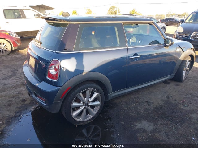 2011 MINI COOPER S WMWSV3C59BTY22507 Photo 3