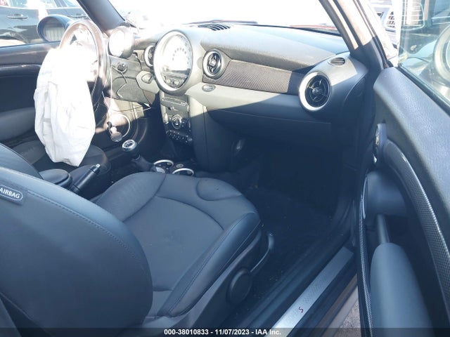 2011 MINI COOPER S WMWSV3C59BTY22507 Photo 4