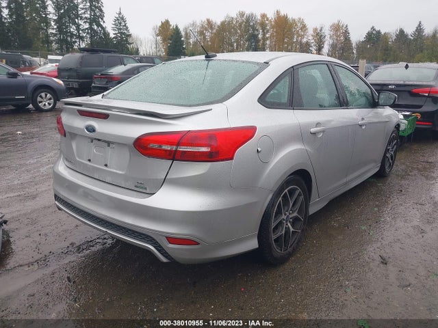 Ford FOCUS SE 2015 1FADP3FEXFL258055 Image 4