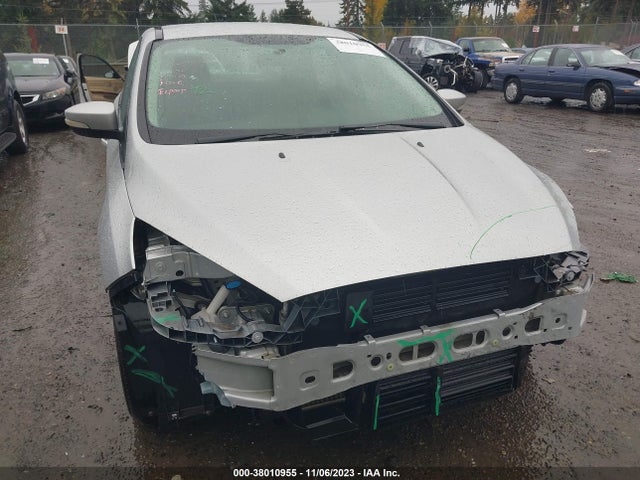 Ford FOCUS SE 2015 1FADP3FEXFL258055 Image 6