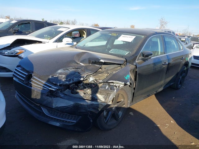 1VWBT7A38FC002892 Volkswagen Passat 1.8t Se