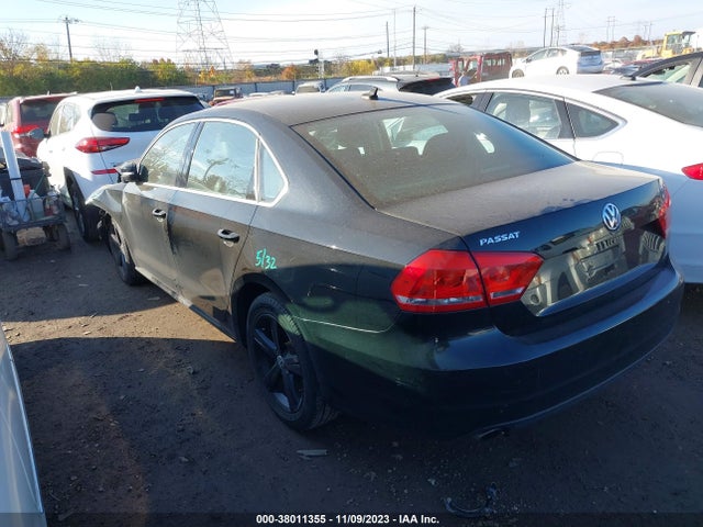1VWBT7A38FC002892 Volkswagen Passat 1.8t Se