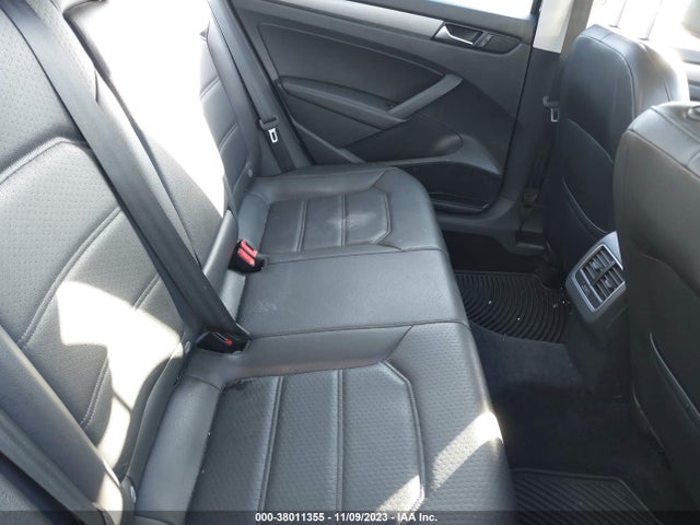 1VWBT7A38FC002892 Volkswagen Passat 1.8t Se