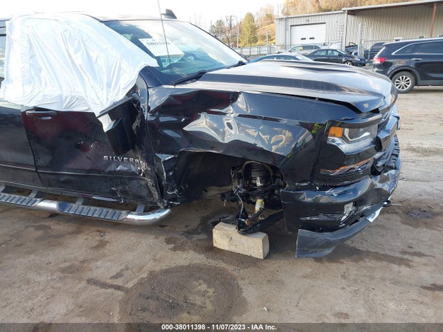 3GCUKREC4JG605025 Chevrolet Silverado 1500 2lt