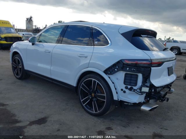 2023 PORSCHE CAYENNE WP1AA2AY7PDA07840 Photo 2