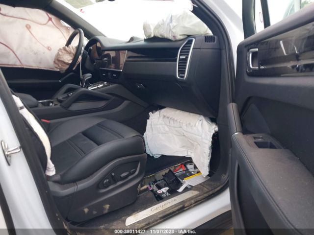2023 PORSCHE CAYENNE WP1AA2AY7PDA07840 Photo 4