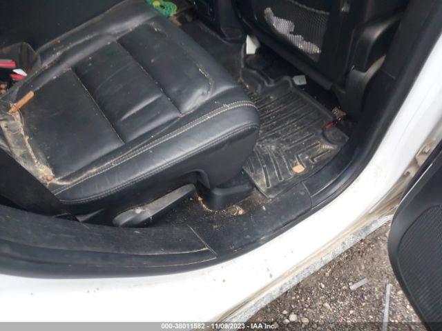 1C4RJFBG9EC546528 Jeep Grand Cherokee Limited