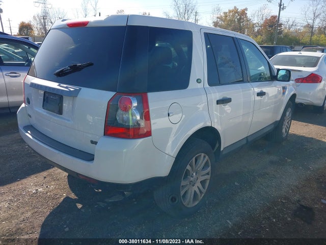 2008 LAND ROVER LR2 SE VIN: SALFS24N68H038652