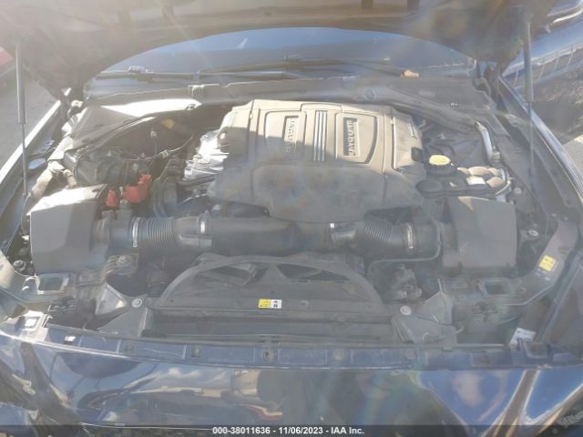 SAJAD4BV9HA975824 Jaguar Xe 35t Premium